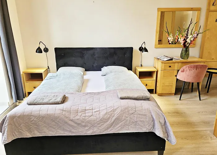 Dream Main Station 3*