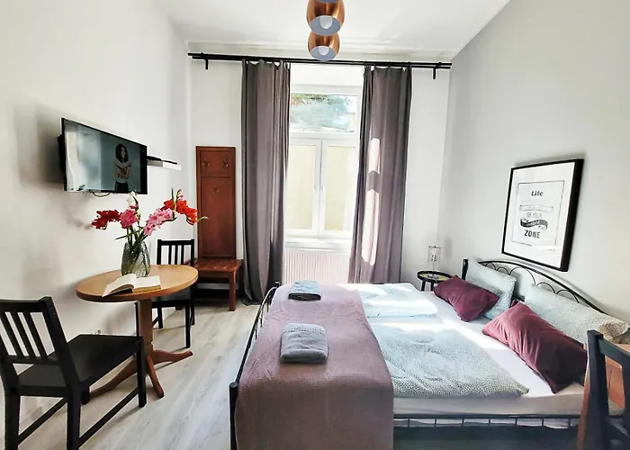 Aparthotel Dream Main Station 3*