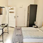 Aparthotel Dream Main Station 3*
