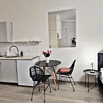 Aparthotel Dream Main Station 3*
