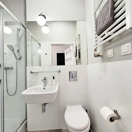 Aparthotel Dream Main Station 3*