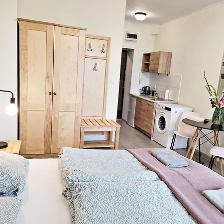 Dream Main Station Apartmanhotel